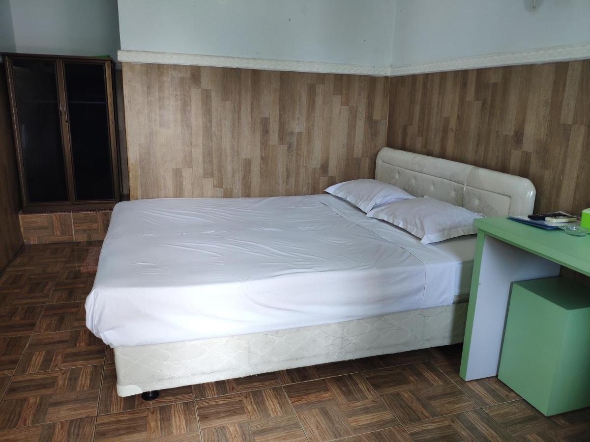 Hotel Boegenviel Syariah Lamongan Εξωτερικό φωτογραφία