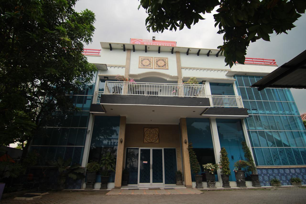 Hotel Boegenviel Syariah Lamongan Εξωτερικό φωτογραφία