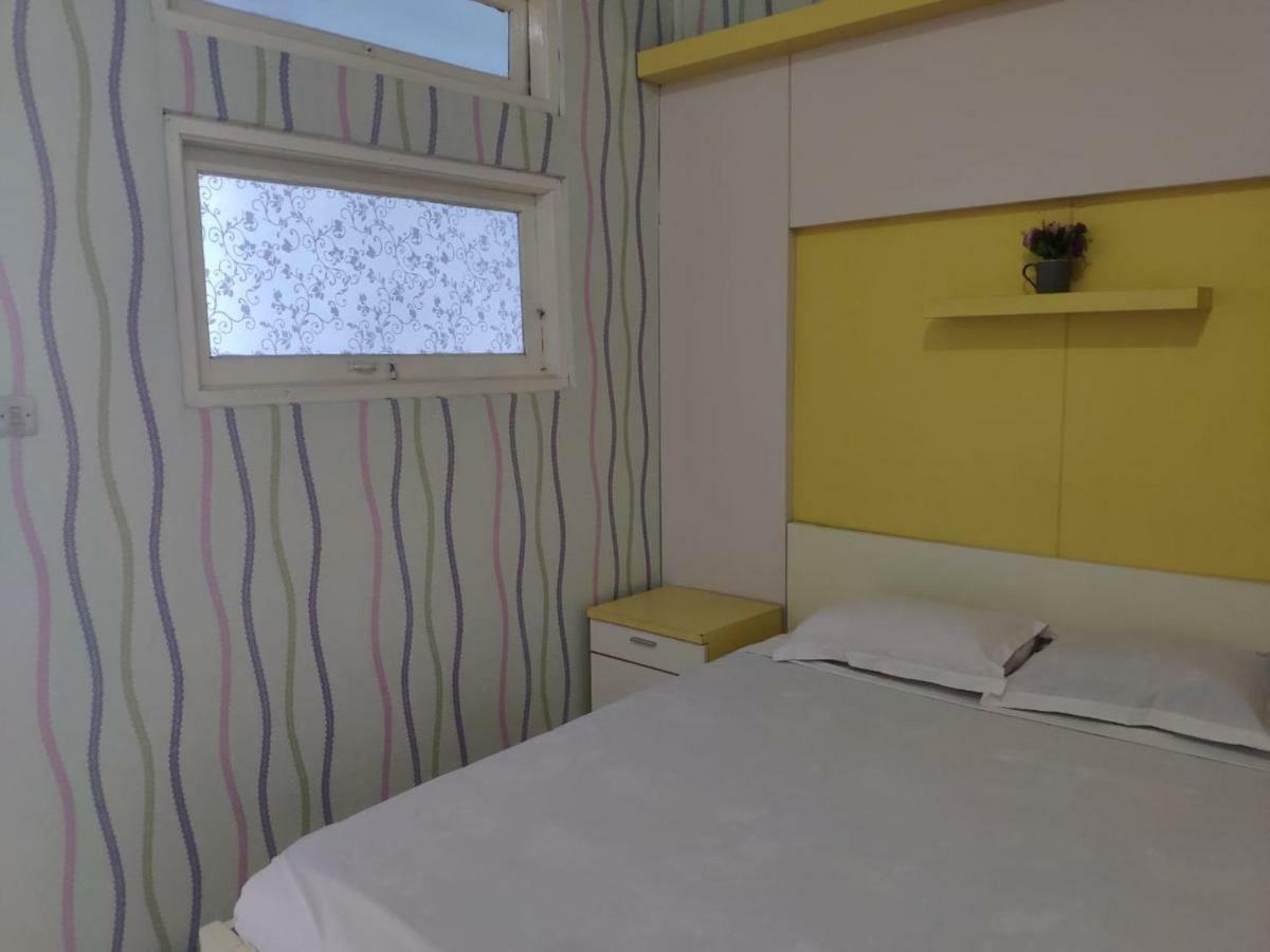 Hotel Boegenviel Syariah Lamongan Εξωτερικό φωτογραφία